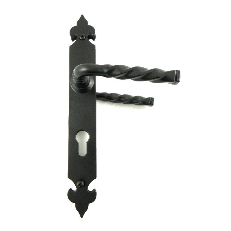 Klamka LILIA z podłużnym szyldem 72 KLA164.11